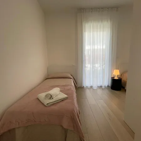Apartment App4rent Ground Floor - 2 Family